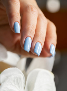 ژلیش و کاشت ناخن